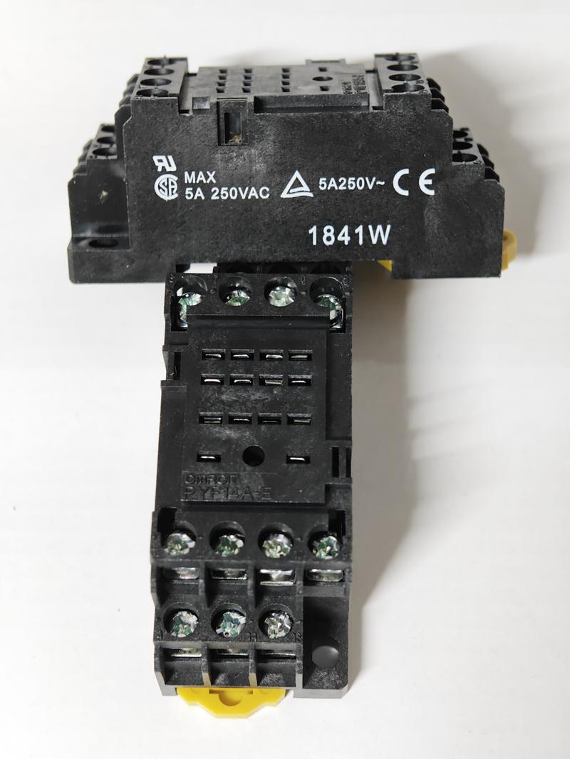 继电器座 PYF14A(54P)-E